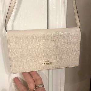 COACH PEBBLED LEATHER FOLD OVER CROSSBODY/CLUTCH in CHALK